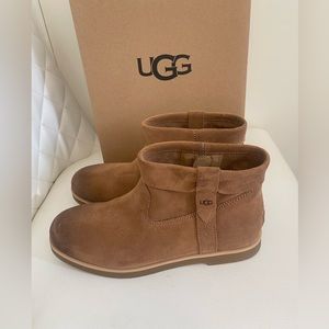 Ugg Josefene suede ankle boot chestnut color size 7.5 new in box